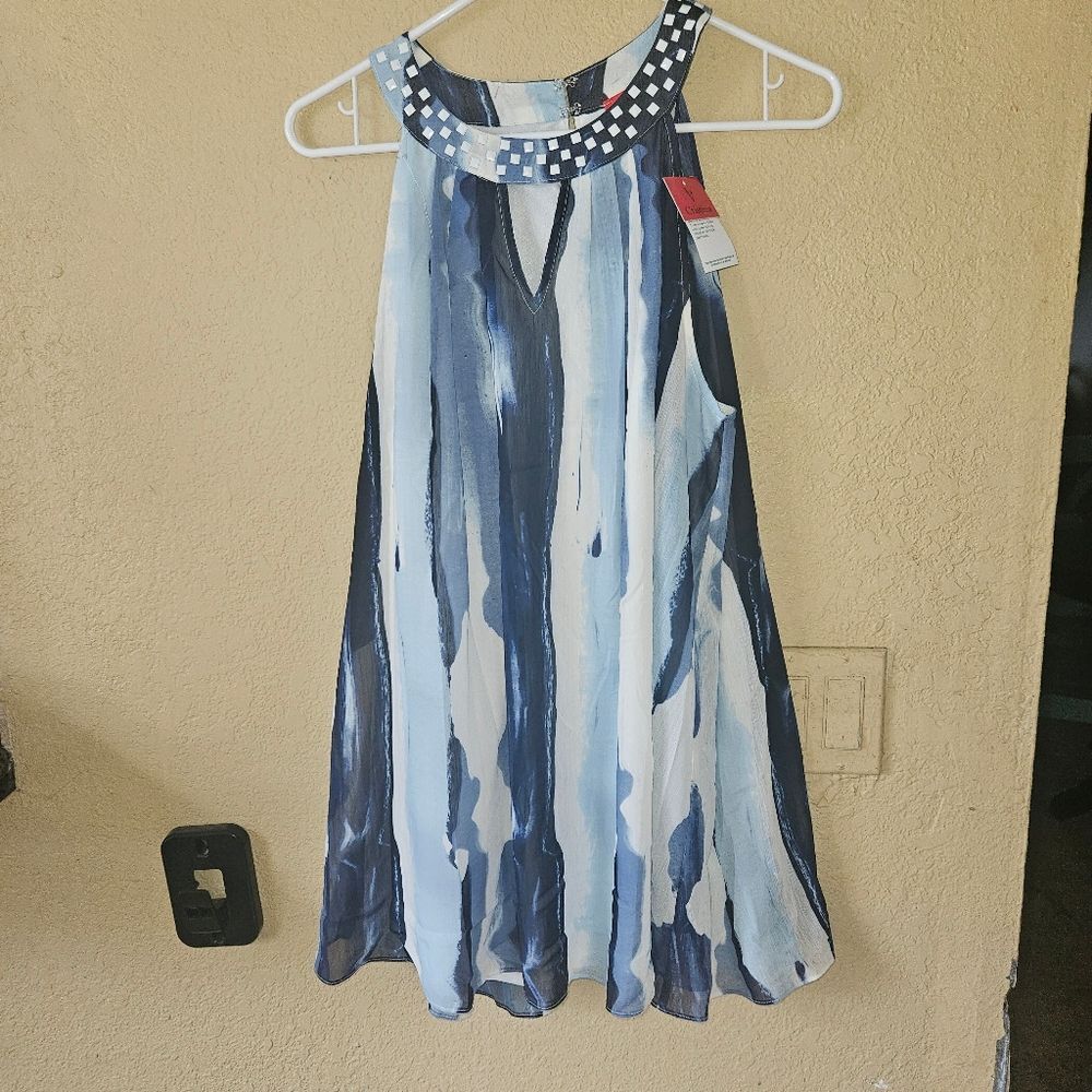 V Cristina Paisley sleeveless halter tunic size large